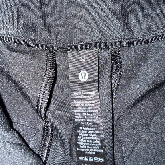 Lululemon ABC Classic Fit Men’s Short 7inch
*Warpstreme* - Picture 3 of 3